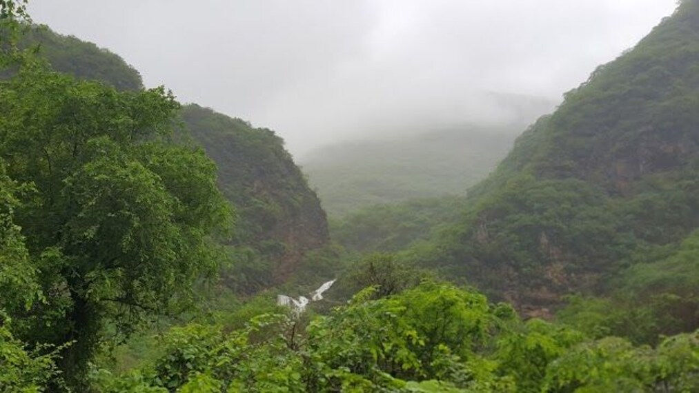 Go Waterfall Hopping_1